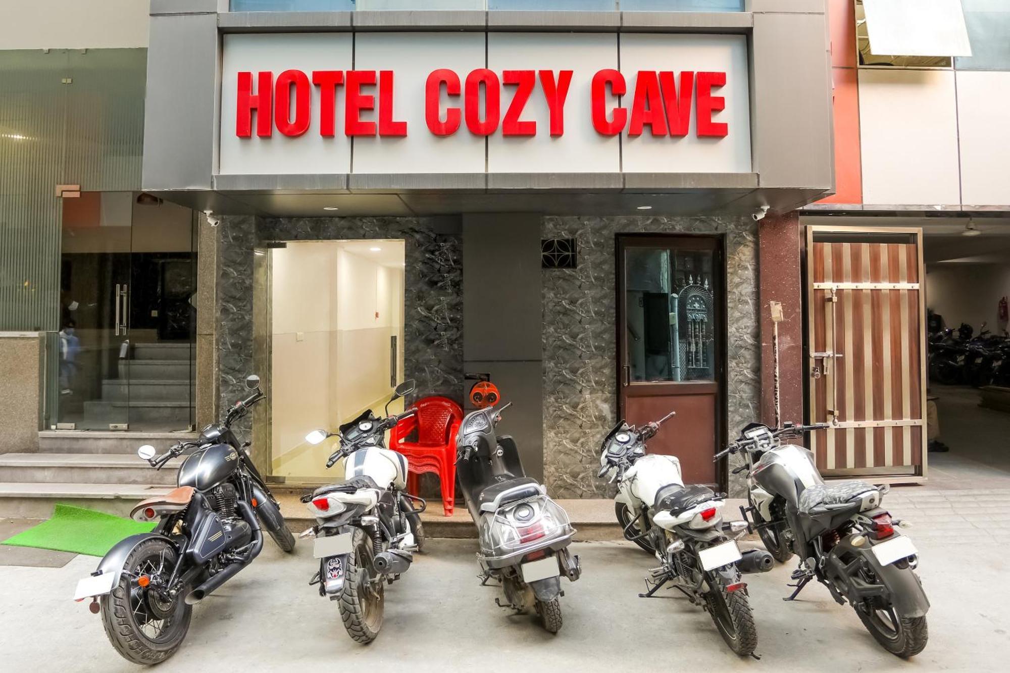 Hotel O Cozy Cave Neu-Delhi Exterior foto